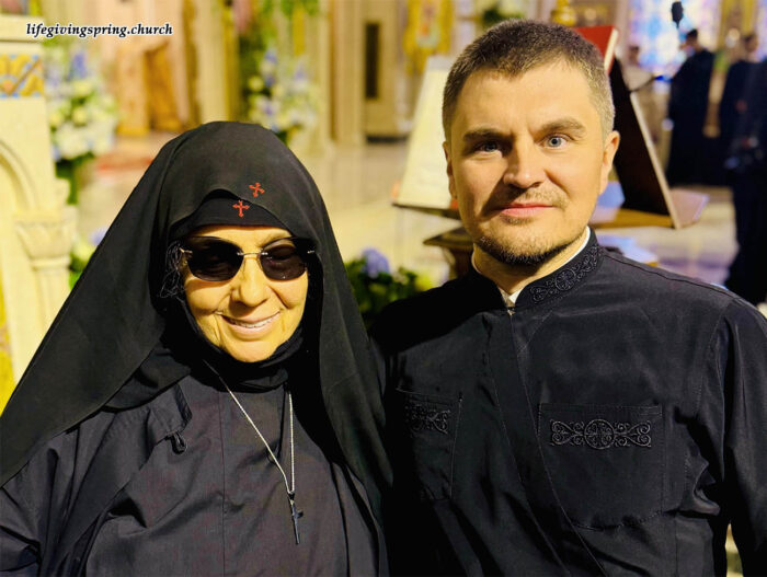 Abbess Markella of the “Life-Giving Spring” Monastery in California, and Ivan Belya, founder of the “Life-Giving Spring” Church in Hot Springs, Ark.